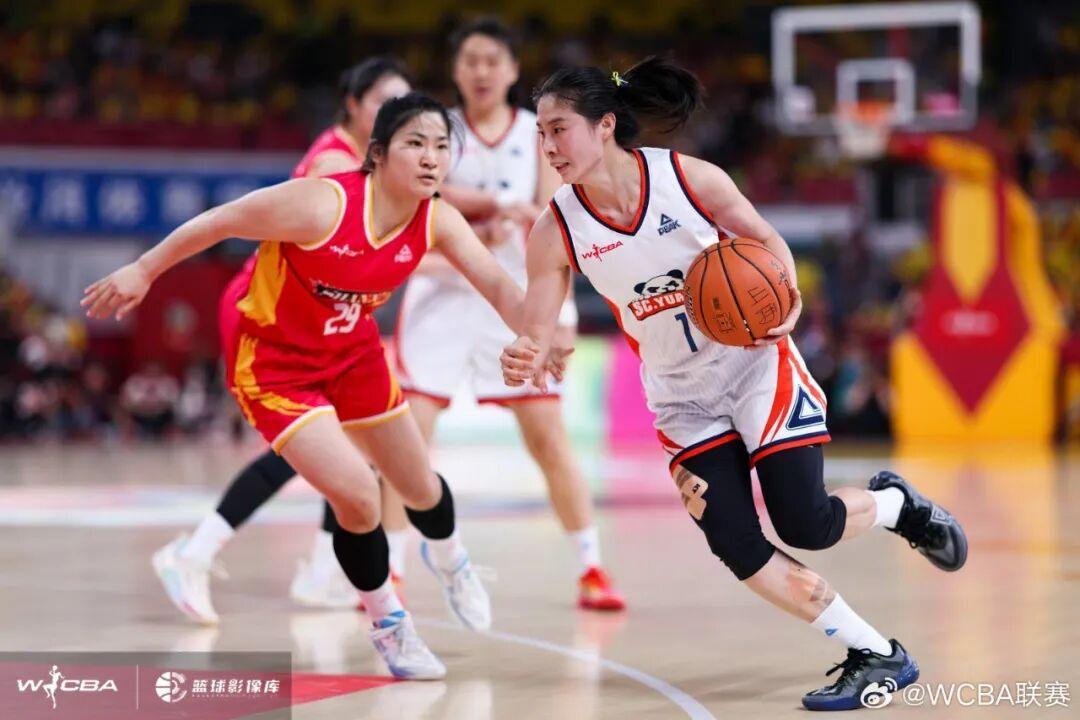 必威体育app下载-3:2力克山西队！四川女篮夺冠！